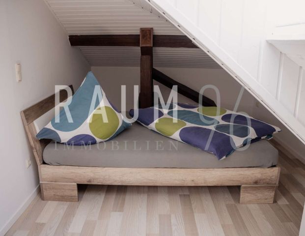 RESERVIERT | Dachgeschoss-Appartement in stilvoller Stadtvilla mit historischem Charme - Photo 1