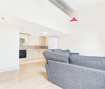 2 bedroom maisonette to rent - Photo 6