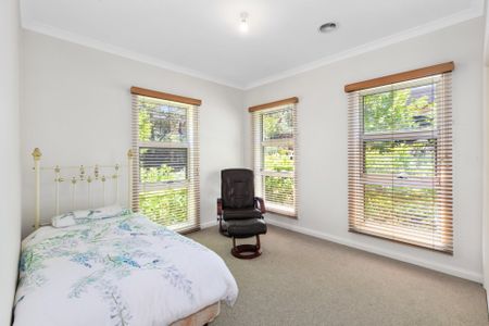 4 Evergreen View, Eltham North - Photo 3