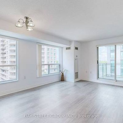 Yonge/Sheppard Bright +Spacious 1Bdrm Corner Lrg Windows Open Concept - Photo 3