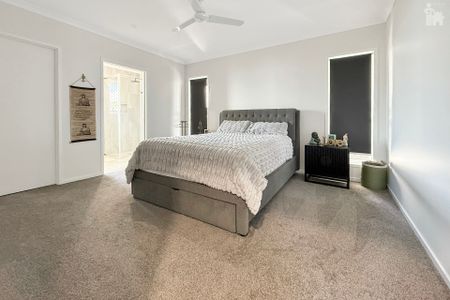 1 Bowie Avenue, - Photo 5