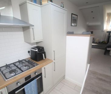 2 bedroom flat to rent - Photo 3