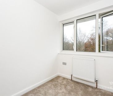 3 bedroom end of terrace house to rent - Photo 1