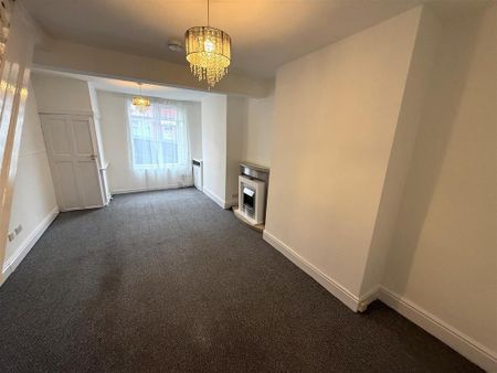 2 bedroom terraced house to rent - Photo 2