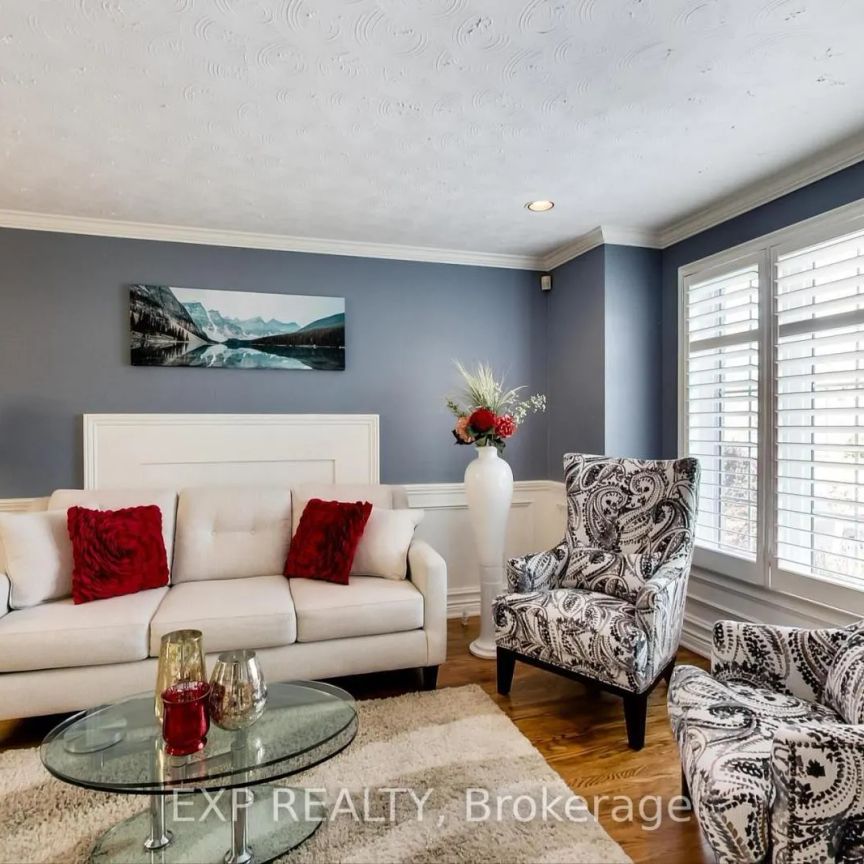 12 HIGHBURY DRIVE - Photo 1