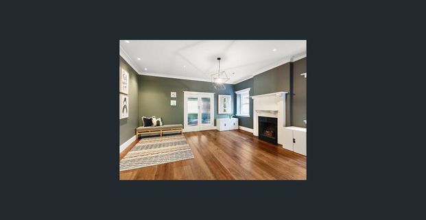 BEAUTIFUL FAMILY HOME IN HEART OF BRIGHTON! I HAVEN AGENTS - Photo 1