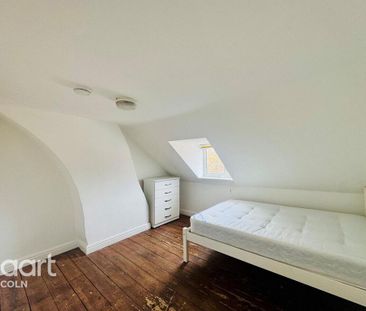 4 bedroom terraced house to rent - Photo 3