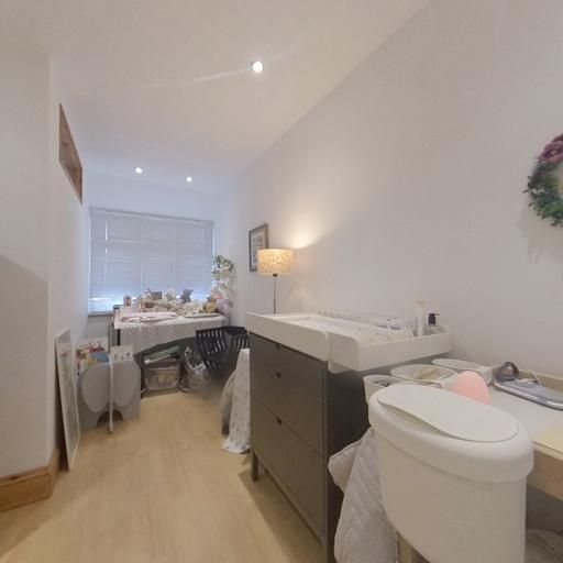 5 bedroom bungalow to rent - Photo 1