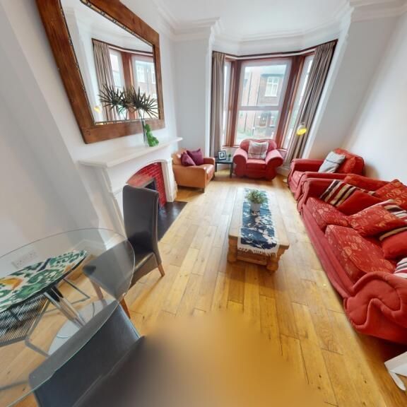 5 bedroom house to rent - Photo 1