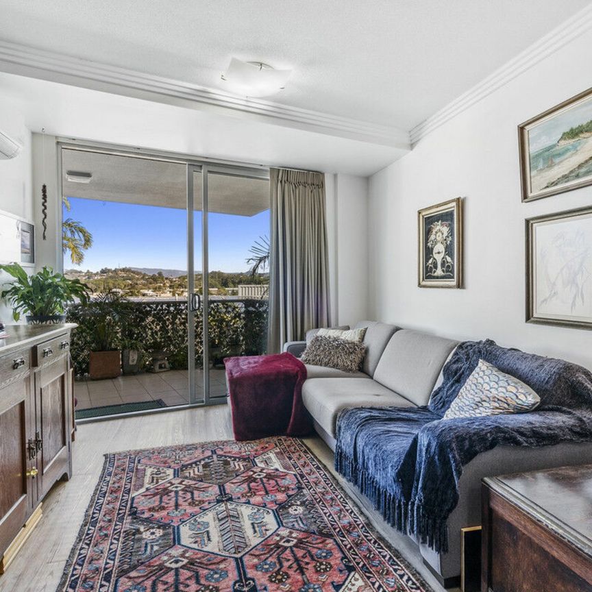 ONE BEDROOM APARTMENT - HEART OF PALM BEACH - Photo 1