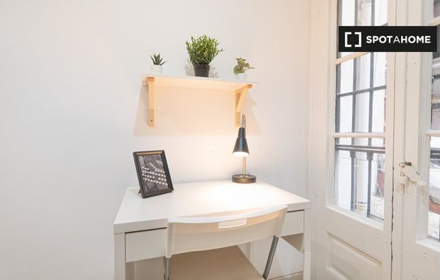 barcelona, Catalonia 08003 - Photo 1