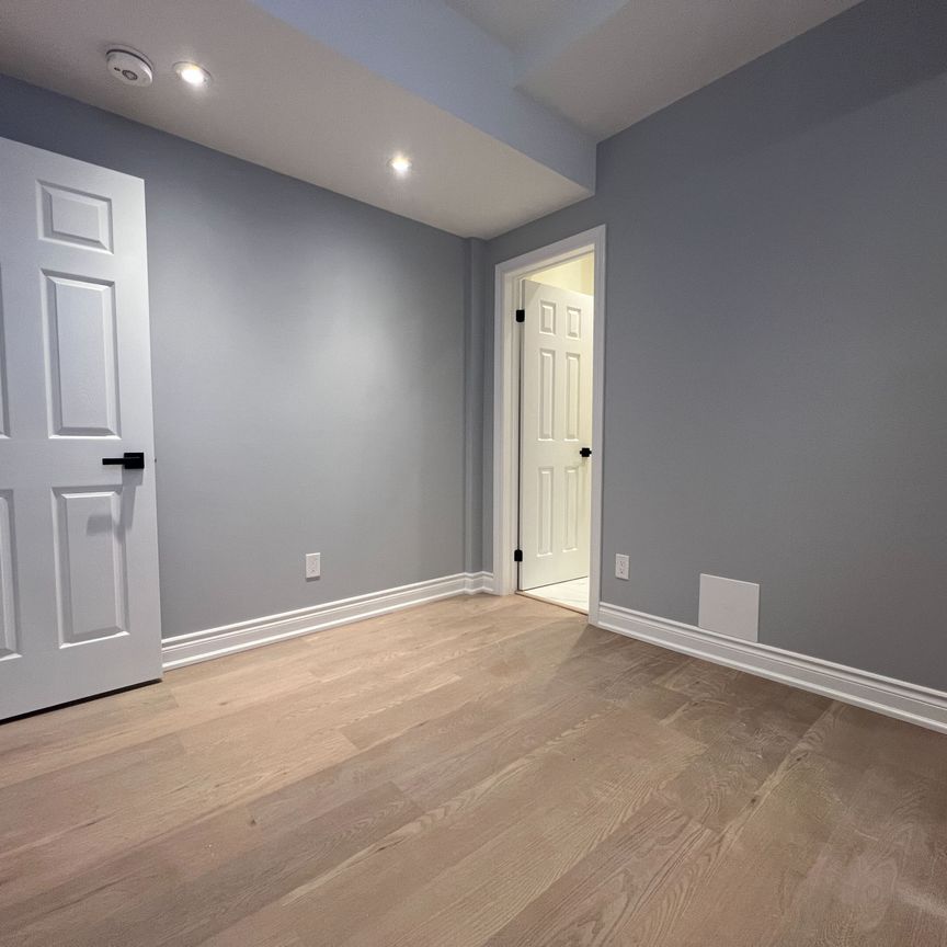 For Lease - 2386 Lake Shore Boulevard Unit# 203, Toronto, Ontario - Photo 1