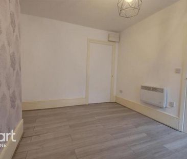 Studio to rent - Photo 6