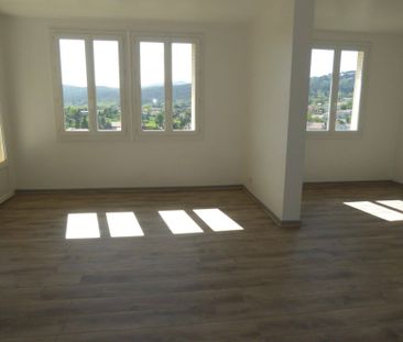 Location appartement 4 pièces 73 m² à Aubenas (07200) - Photo 2