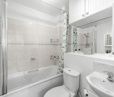 1 bedroom flat to rent - Photo 4