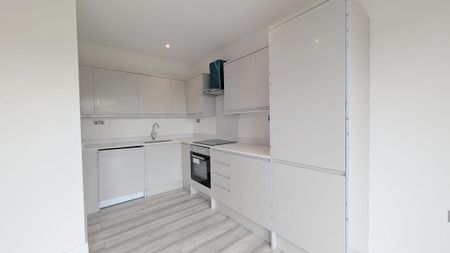 1 bedroom apartment to rent - Photo 2