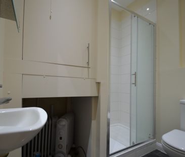 1 bedroom Property to rent - Photo 1