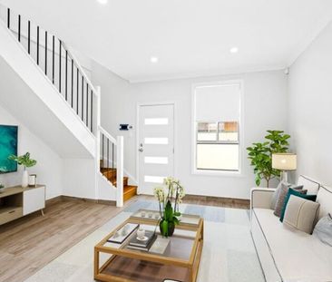 Modern Townhouse in a Prime Oxley Park Location - Photo 1
