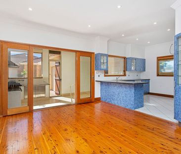 At the Centre of it All - Photo 1