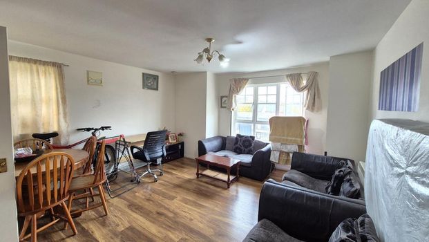 2 bedroom flat to rent - Photo 1