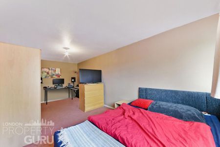 4 bedroom terraced house to rent - Photo 3