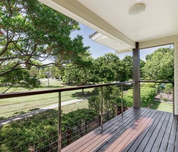 Peaceful 5 bedroom Parkside Living in a Tucked-Away Court - Photo 1