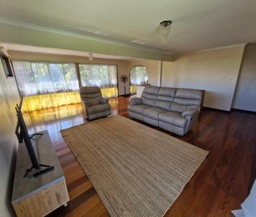 Wavell Heights - Photo 3