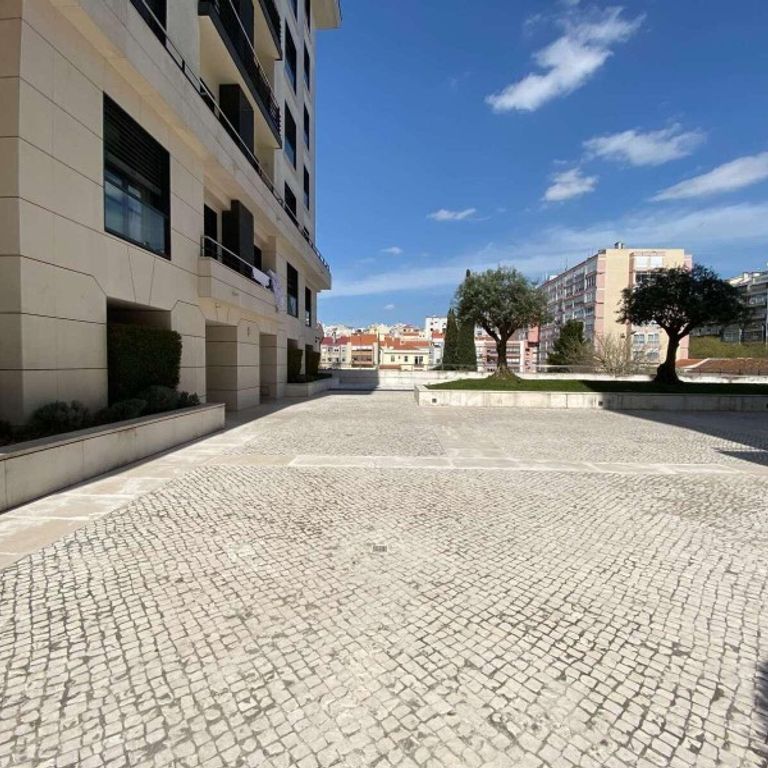 3 room luxury Flat for rent in Benfica, Lisbon - Photo 1