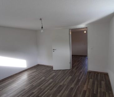 2.5 Zim.-Wohnung modernes frisch saniertes Gebäude in Birrwil - Photo 1