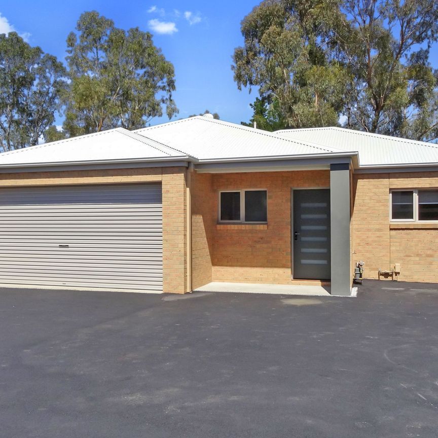 29B Specimen Hill Road, Golden Square - Photo 1