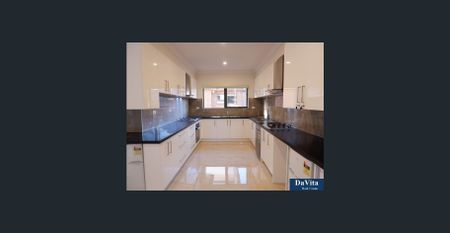 Fully Furnished Student Accommodation with Ensuite, Walking Distance to Monash University! - Photo 5