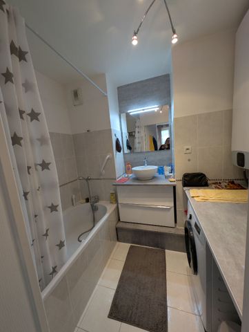 Location Appartement 2 pièces 41m² - Photo 4