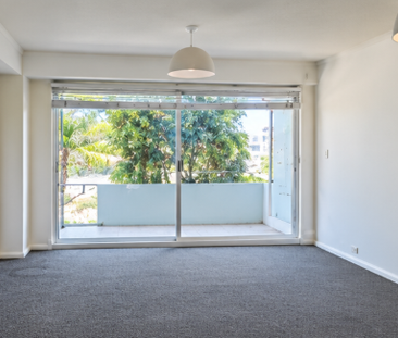 Sun-Drenched Apartment in the Heart of Double Bay - Photo 1