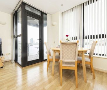 Westferry Road Canary Wharf, E14 - Photo 2