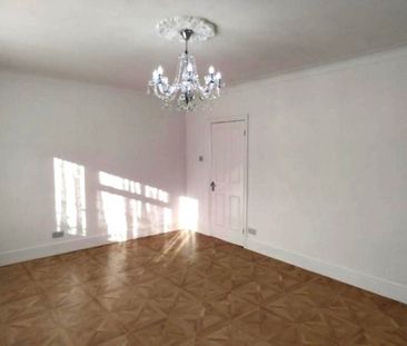 2 bed flat to rent - Photo 1