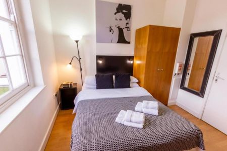 Studio to rent - Photo 2