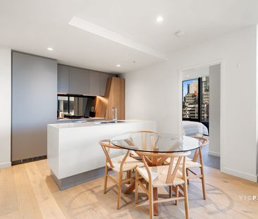 FULLY FURNISHED ELEGANT RIVERSIDE RETREAT! RESORT INSPIRED LUXURY - Photo 3