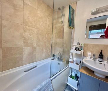 2 bedroom terraced house to rent - Photo 5