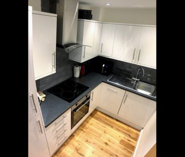 2 Bed Flat, Gloucester Terrace, W2 - Photo 5