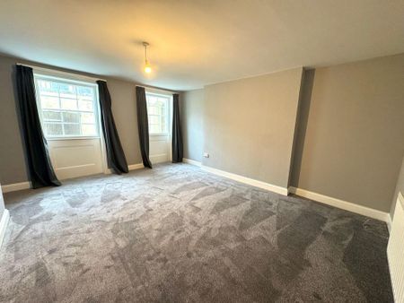 2 bedroom maisonette to rent - Photo 2