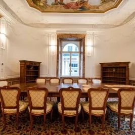 Repräsentative Palaiswohnung vollklimatisiert mit Terrasse und Garagen im Botschaftsviertel - Foto 1