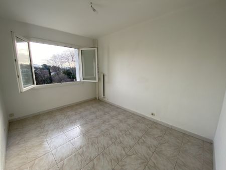 Location Appartement 3 pièces 68m² TOULON 83100 - Photo 5
