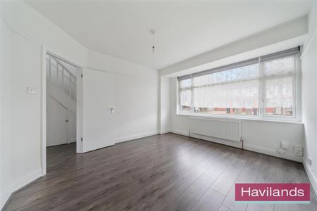 3 bedroom end of terrace house to rent - Photo 3