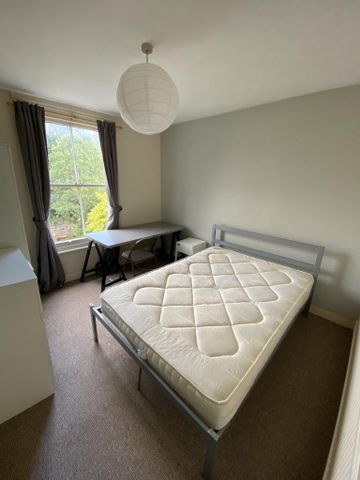 5 bedroom terraced house to rent - Photo 3