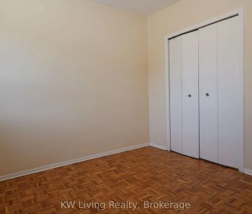 480 Lakeshore Road E #309 - Photo 3