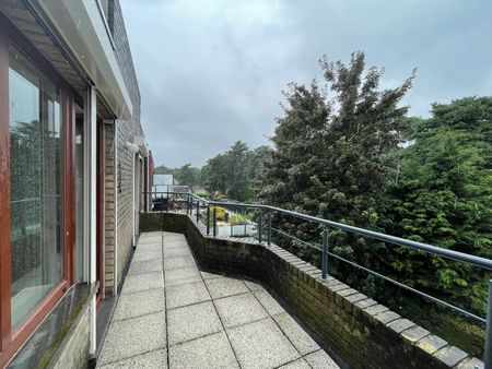 Appartement met 2 slaapkamers en terras in het centrum - Foto 4