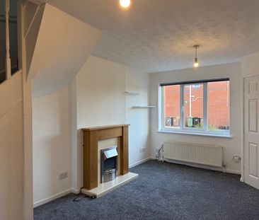 2 bedroom terraced house to rent - Photo 1