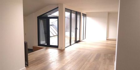 Appartement te huur in Genk voor € 1.000 met 3 slaapkamers - Foto 3