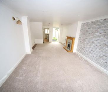 2 bedroom cottage to rent - Photo 1