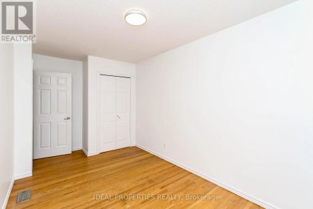 103 SHERWOOD STREET - Photo 3